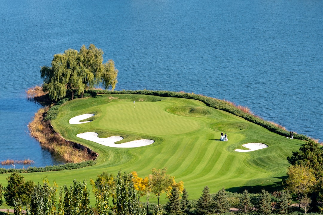 How to Plan the Perfect Golf Course Wedding